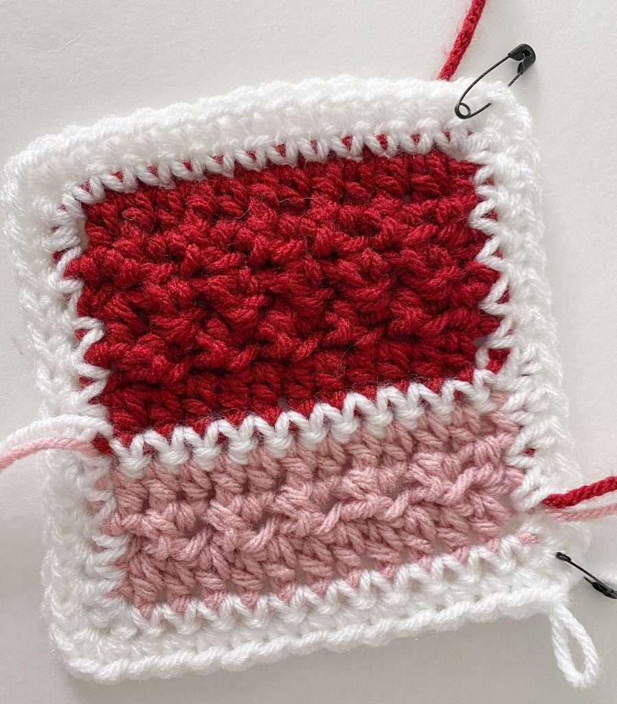 Round 2 of the Bellame Baby Blanket Border