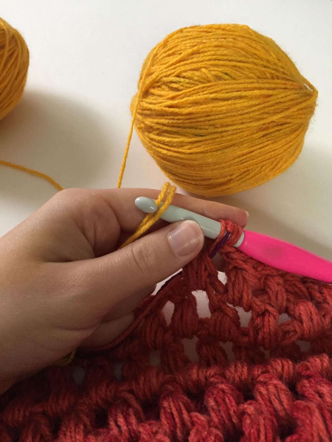 How to Crochet a Puff Stitch Infinity Scarf - This Pixie Creates