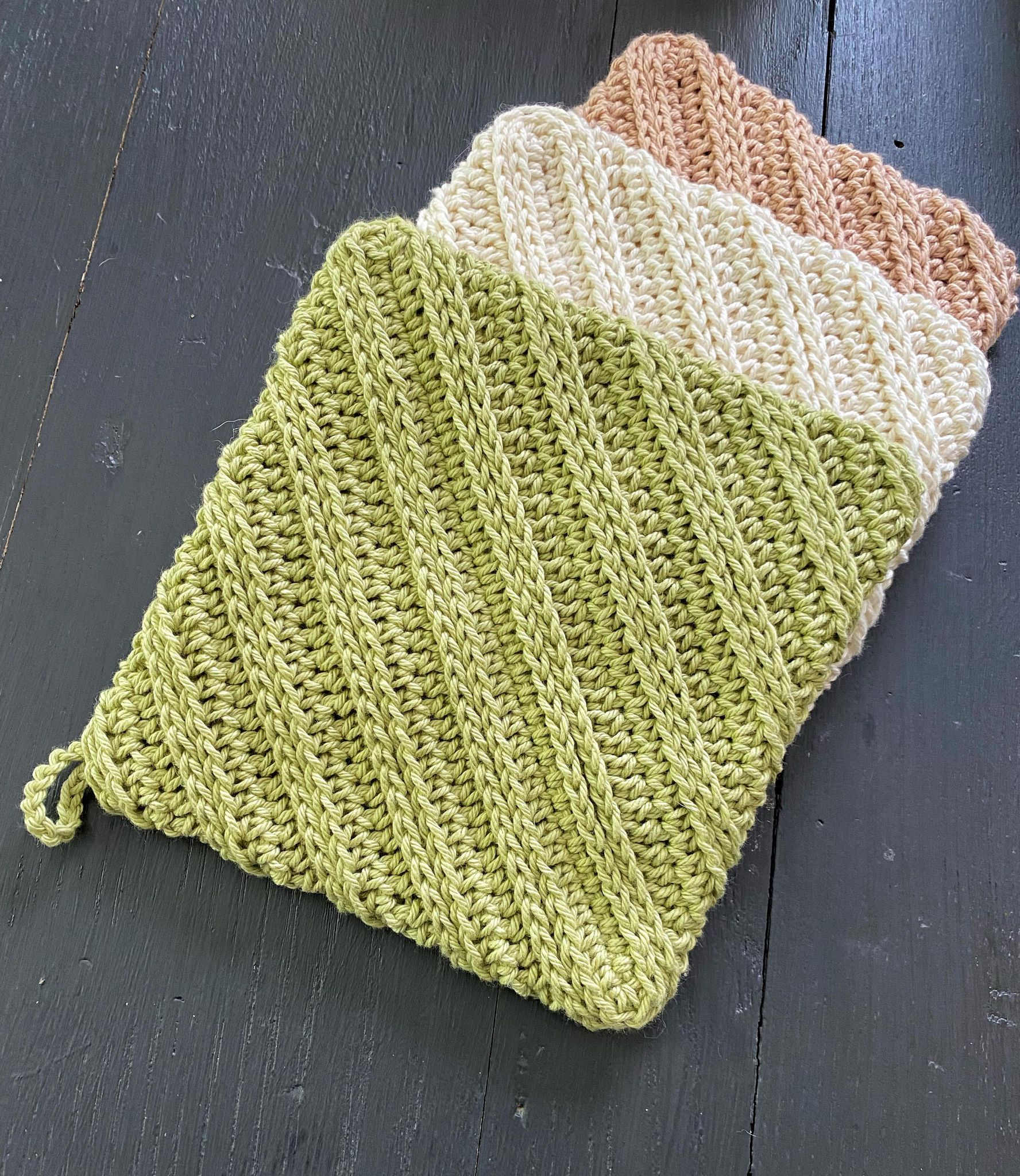 Double Thick Magic Pot Holder using the Camel Stitch - Free Crochet Pattern