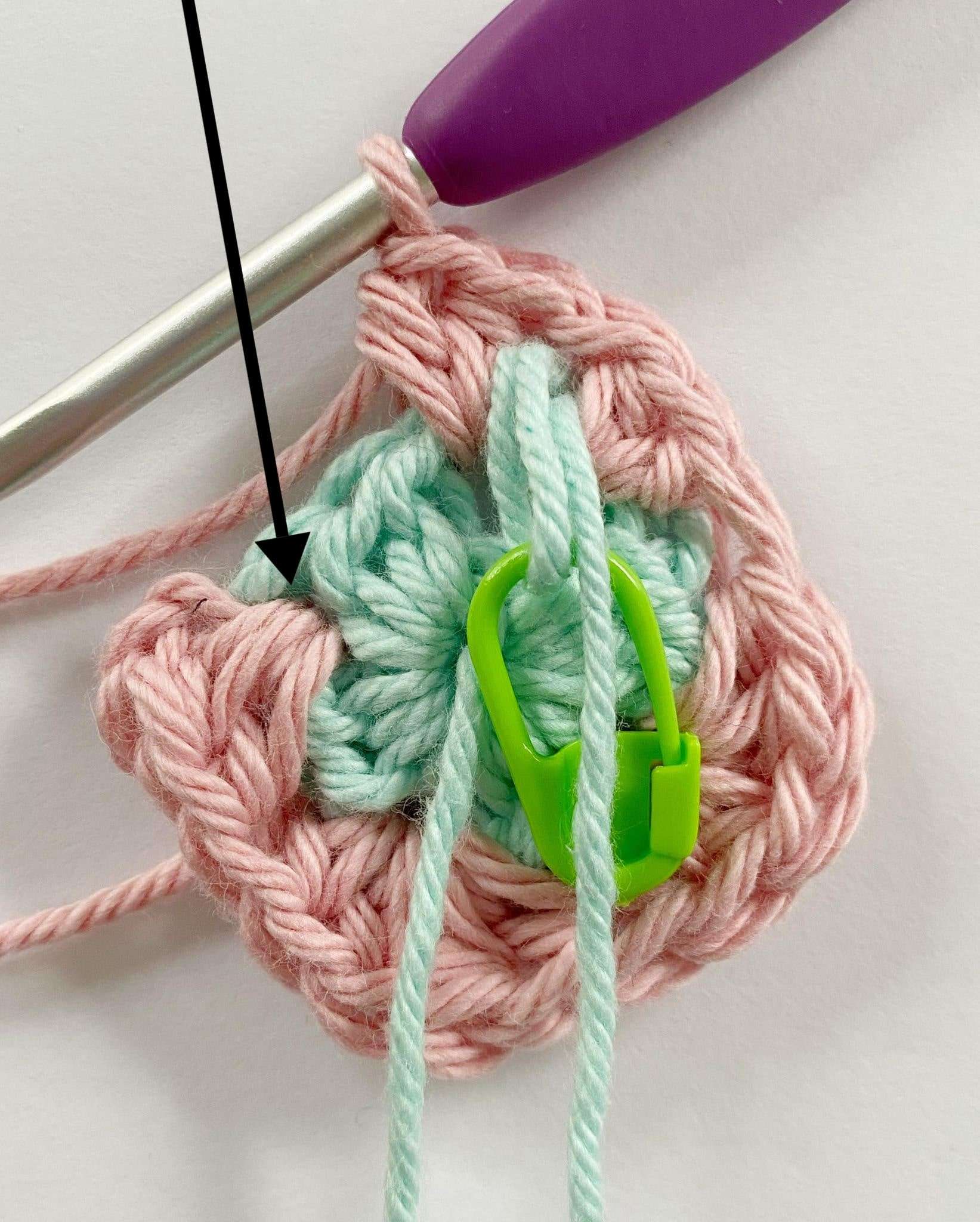 How to Crochet a Striped Granny Square