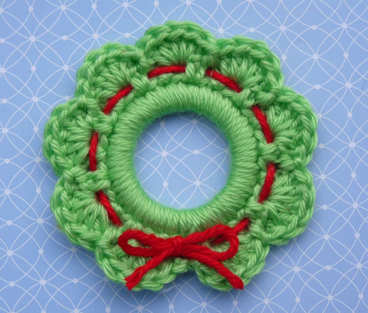 Christmas Wreath Crochet Ornament Free Pattern