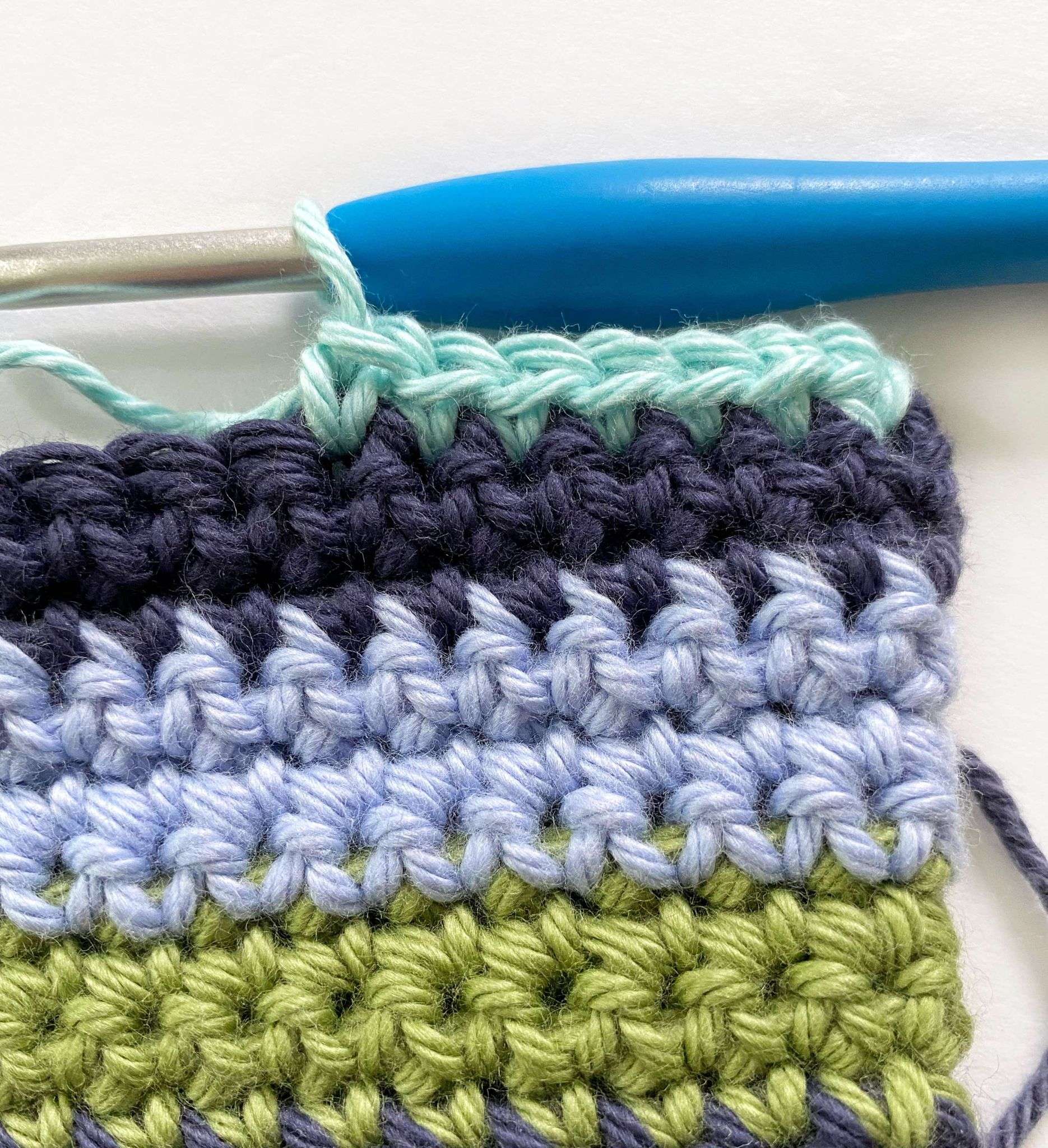 How to Crochet Across the Top of a Potholder
