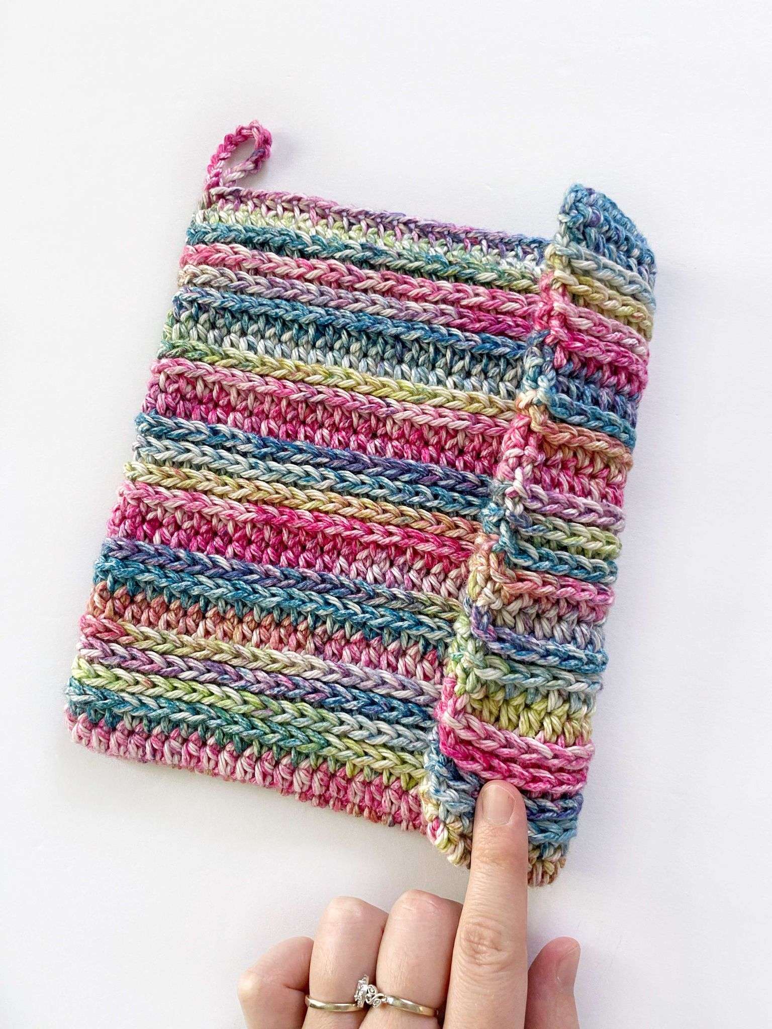 Side Seam of the Mystic Trail Crochet Potholder Pattern