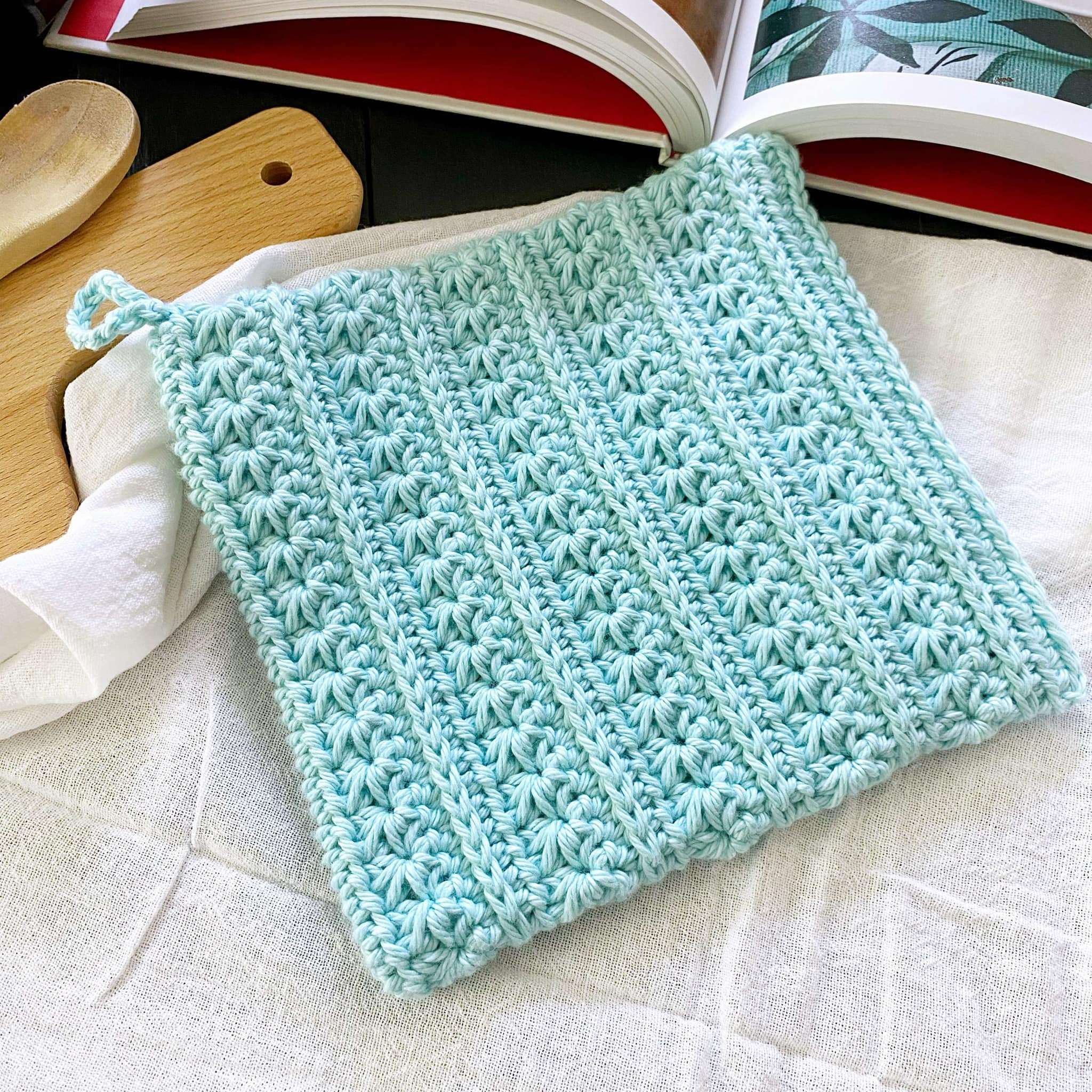 How to Crochet a Star Stitch Textured Crochet Potholder Pattern